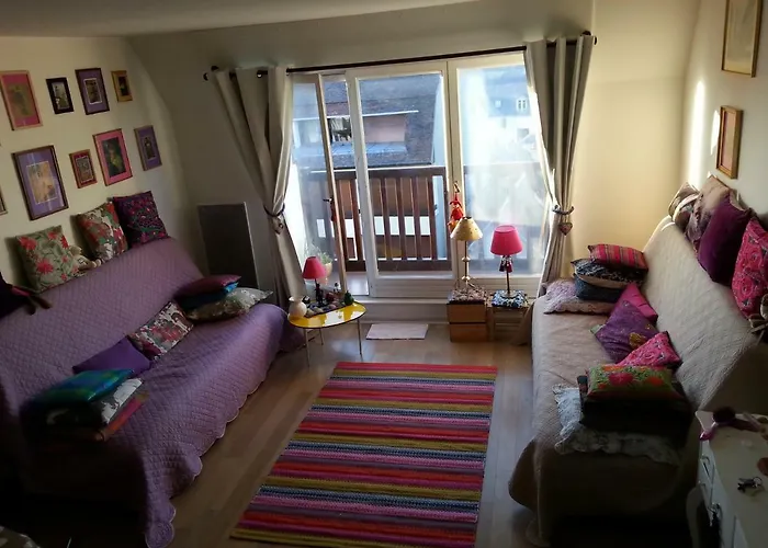 Appartement Chez Coco, 7 Persons, Triangle D'or, Hypercentre *