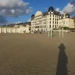 Chez Coco, 7 Persons, Triangle D'or, Hypercentre Deauville